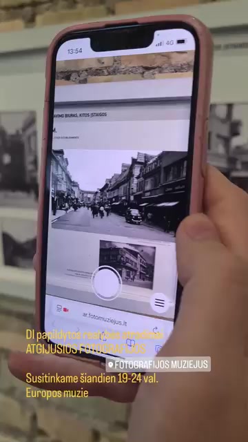 AR stendas „Atgijusios fotografijos“ — vaizdas 1